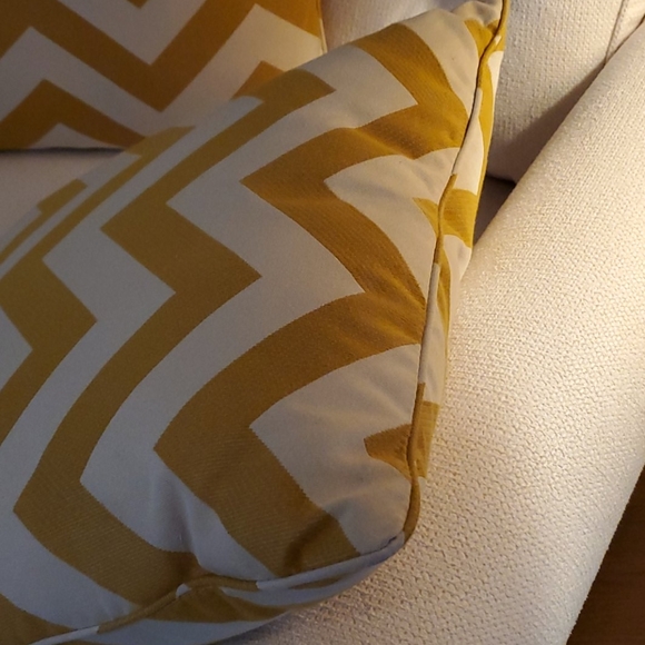 Chevron Mustard Yellow 2 Accent pillows - Picture 6 of 6